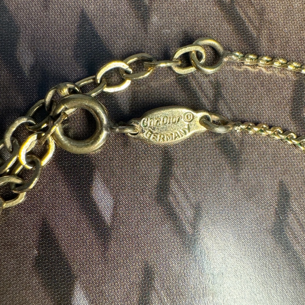 Dior Gold Floral Necklace - Picture 11 of 11